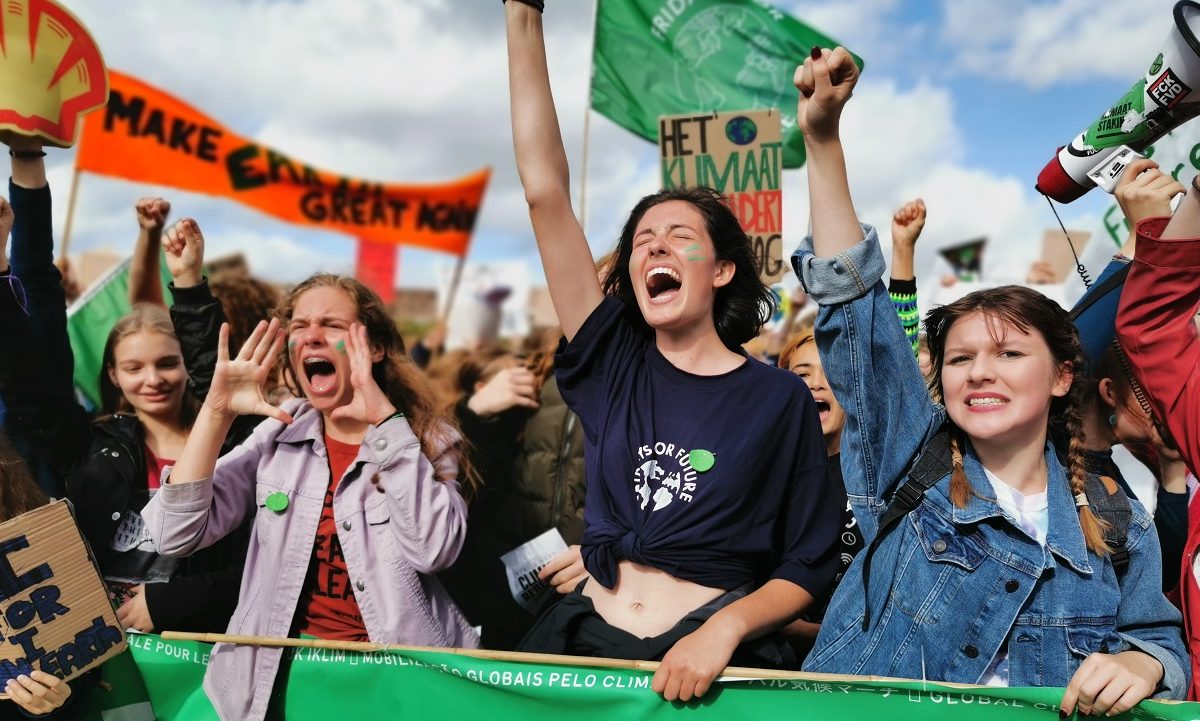Hollandske klimaaktivister demonstrerer i Haag. Foto: Fossielvrij NL CCBY